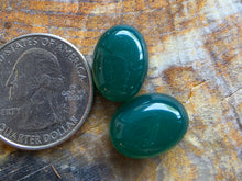 Load image into Gallery viewer, Green Onyx Oval Cabochon Pair
