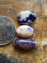 Load image into Gallery viewer, Tiffany Stone Oval Cabochon Lot
