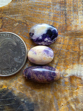Load image into Gallery viewer, Tiffany Stone Oval Cabochon Lot
